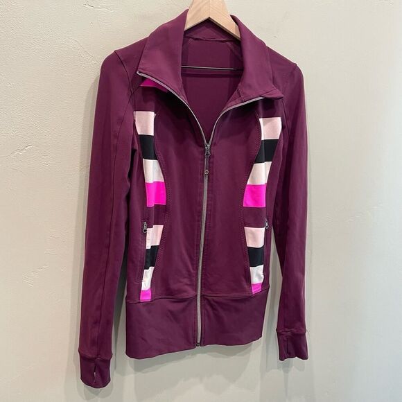 Lululemon Nice Asana Jacket in Plum Color - Size: 6 - Picture 9 of 14